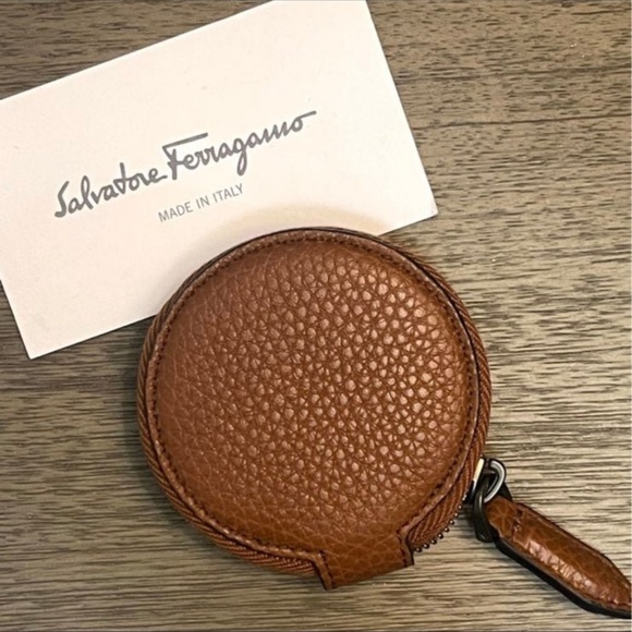 Ferragamo Coin Purse - Picture 3 of 5